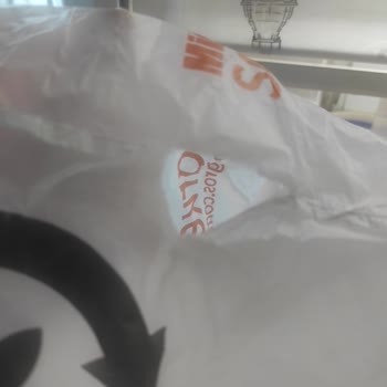 Migros'un Yırtık Poşet Sorunu