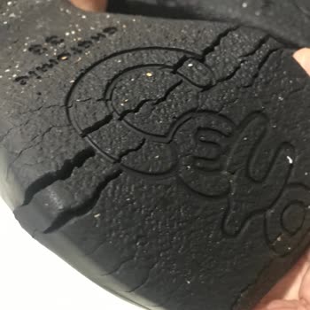 Ceyo Terliklerinde Hayal Kırıklığı