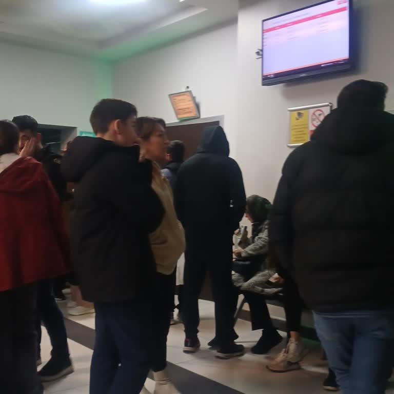 Hastanede Kaos: Yetersiz Doktor Ve Sıra Sorunu
