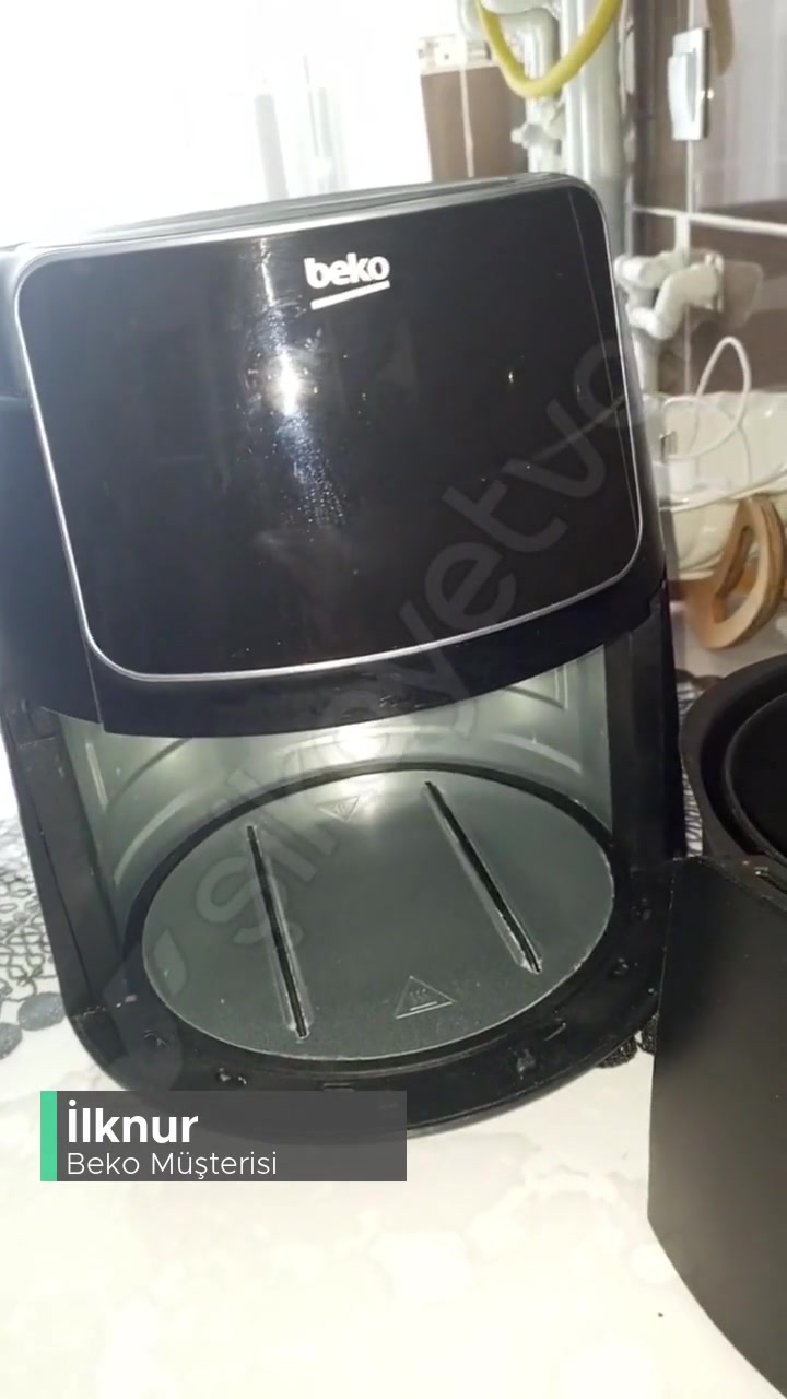 Beko Fritözüm Paslandı Fan Arka Kısmı Hep Paslı! videonun kapak resmi