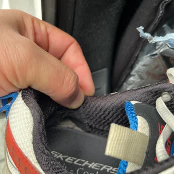 Skechers Ayakkabıda İç Astar Yırtılması Ve Mağaza İlgisizliği