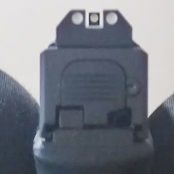 Stoeger produziert fehlerhafte Visiere und Korne bei Polymer-Waffen