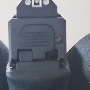 Stoeger produziert fehlerhafte Visiere und Korne bei Polymer-Waffen