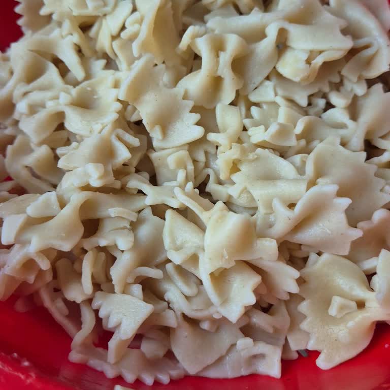 Kalitesiz Makarna Deneyimi: Güven Kaybı Ve Sağlık Endişesi