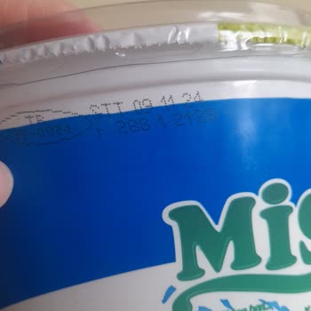 Tarihi Geçmiş Ürün Ve İlgisiz Müşteri Hizmeti