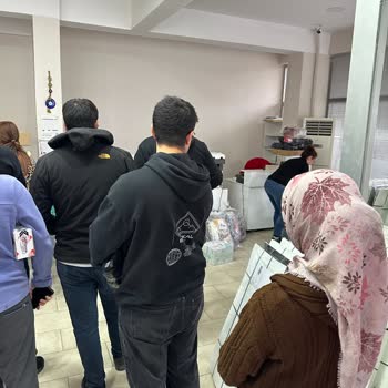 Kargo Şubesinde Uzun Bekleyiş Ve Hizmet Eksikliği