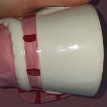 Kalitesiz Ürün: Çatlayan Kupalar
