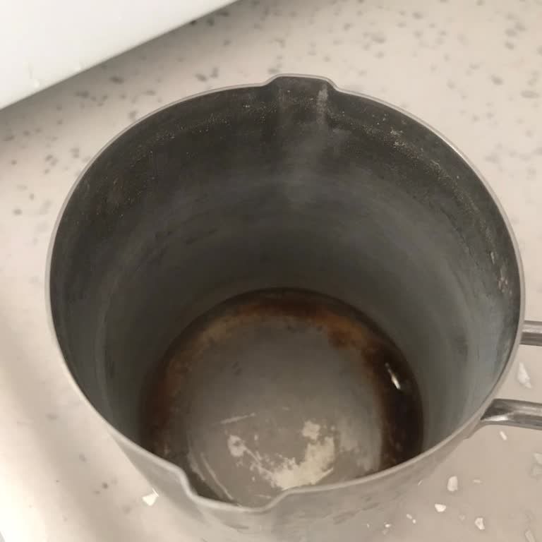 Karaca Cezve Paslandı!