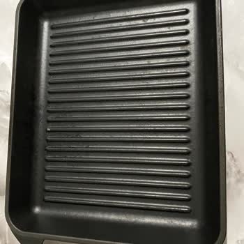 Kısa Sürede Deforme Olan Lava Döküm Tava