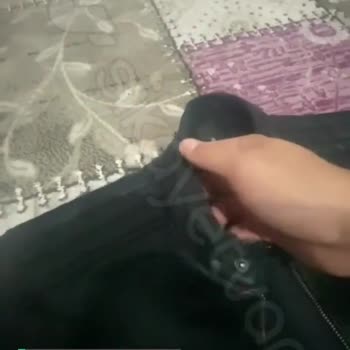 Mavi Deri Ceket Boyun Bölgesinde Dökülmeler Mevcut