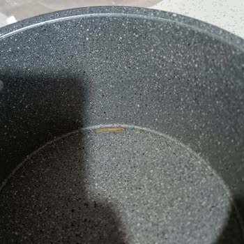 Esse Kalitesiz Tencere Deneyimi: Çizilme Ve Memnuniyetsizlik