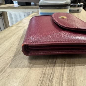 Kalitesiz Cüzdan Ve Yetersiz Müşteri Hizmeti