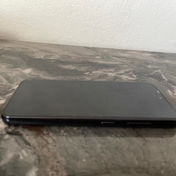 Garanti Süresindeki Telefonun Ekran Sorunu Ve Yüksek Tamir Ücreti