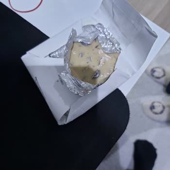 Küflü Çikolata Ve İlgisiz Müşteri Hizmetleri