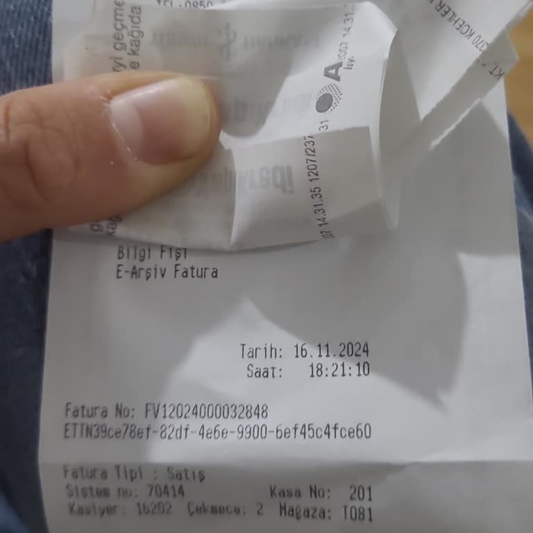 Media Markt'ta Hayal Kırıklığı: Ekran Koruyucu Krizi