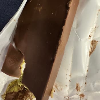 Ülker Çikolata Paketinden Çıkan Canlı Kurt Şoku