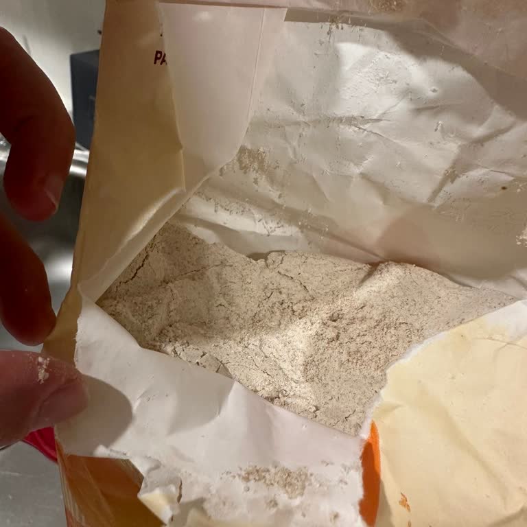 Zincir Marketten Alınan Unun Böceklenmesi Şoku