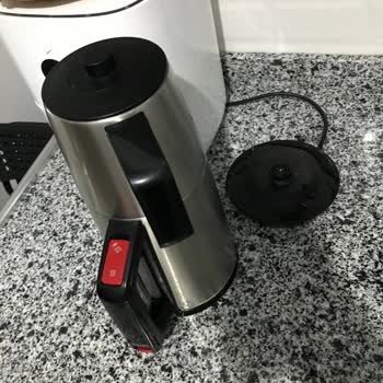 Arçelik Çaycı Su Kaçağı Ve Elektrik Çarpma Riski