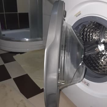 Samsung Çamaşır Makinesi Camı Patladı, Garanti Sorunu