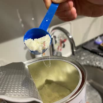 Migros'tan Alınan Bebek Mamasında Kurt Şoku