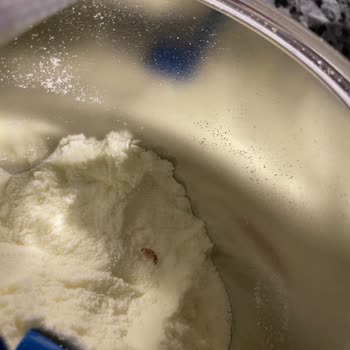 Migros'tan Alınan Bebek Mamasında Kurt Şoku