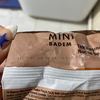 Bozuk Magnum Mini Badem Zehirlenme Riski Taşıyor