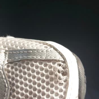 New Balance Ayakkabının 2 Ayda Delinmesi Ve Müşteri Hizmetleri Sorunu