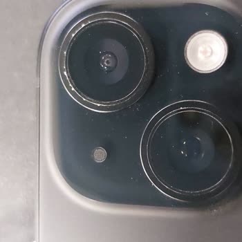 İphone 15'te Boya Atması Ve Donma Sorunları