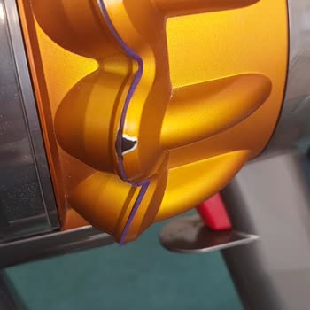 Dyson Süpürge: Yüksek Fiyat, Düşük Performans