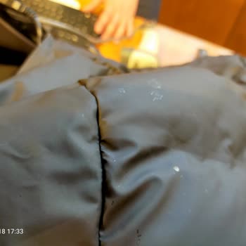 Yağmurda İz Bırakan Mont: J*** J****'un Kalite Sorunu