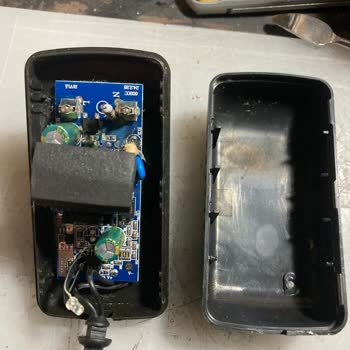 Arızalı Pil Şarj Cihazı Ve İletişim Sorunu