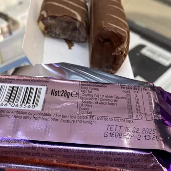 Migros Sanal Market'ten Aldığım Kekler Bozuk Çıktı