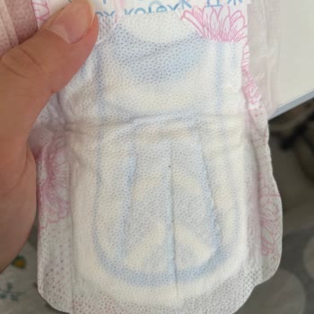 Kotex Pedlerde Rahatsız Edici Kırmızımsı Noktalar