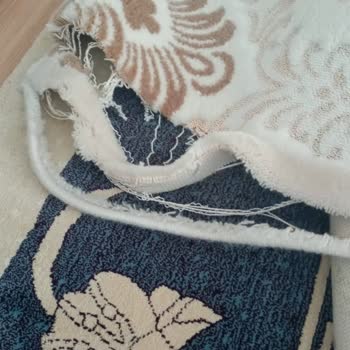 Yırtık Halı Ve İletişim Sorunları: Para İadesi Sözüne Rağmen Çözüm Yok