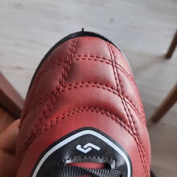 Jump Marka Ayakkabı İlk Maçta Açıldı, İade Reddedildi!