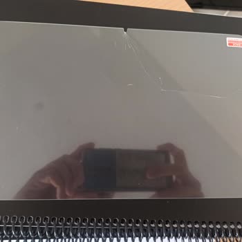 Kırık Ürün Ve Ulaşılamayan Müşteri Hizmetleri