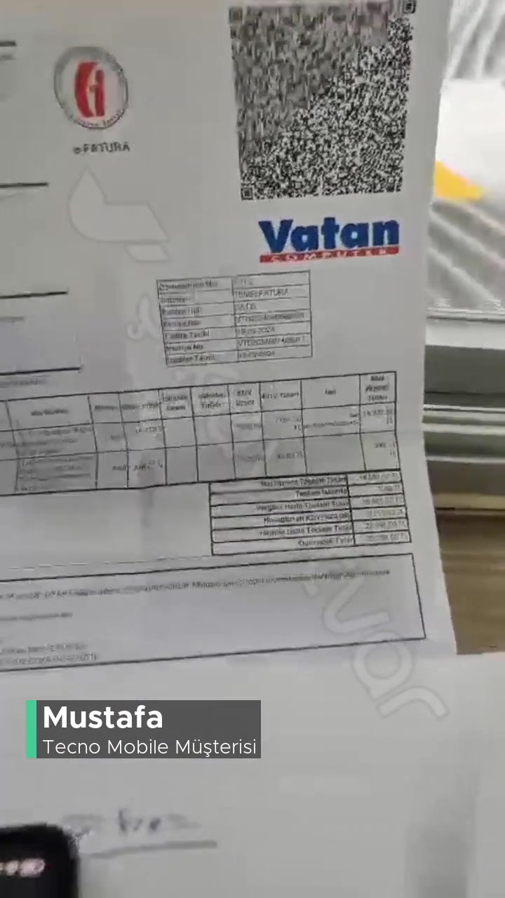 Tecno Phantom Flip Ekran Kırılganlığı videonun kapak resmi