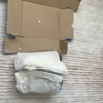 Özensiz Paketleme Ve Ezilmiş Ayakkabı Sorunu