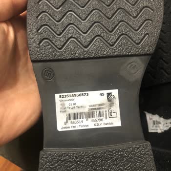 Yanlış Numaralı Ayakkabı Ve İletişim Sorunu