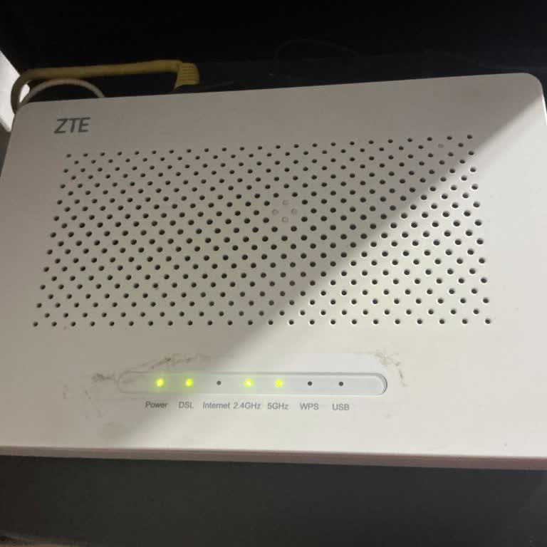 Uzun Süreli İnternet Kesintisi Ve Yetersiz Müşteri Hizmeti