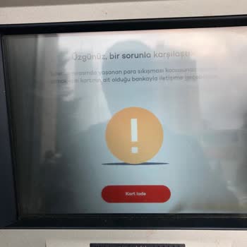 ATM'de Sıkışan Para Ve Çözüm Bulunamayan Sorun