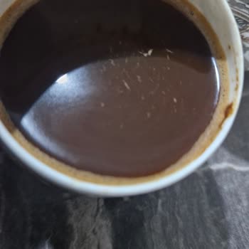 Kahve Makinesi Sorunları: Çözüm Bekleyen Müşteri