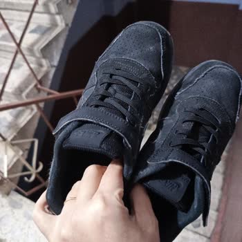 Nike Ayakkabının Rahatsız Edici Sertliği