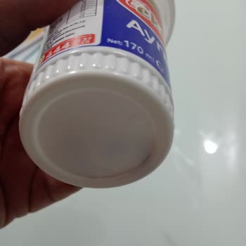 Eker Ayran Kutularında Ekşi Tat Ve Siyahımsı Çamur Şoku