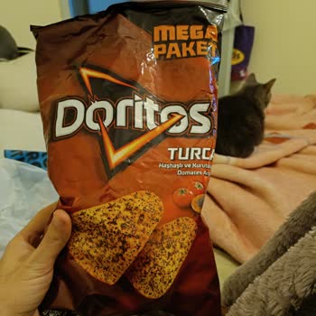 Üretim Tarihi Olmayan Cips Ve Kötü Tat Deneyimi