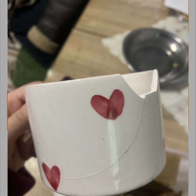 Kırık Kupa Ve Özensiz Paketleme Sorunu