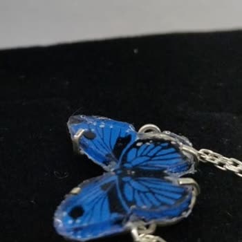 Keskin Kenarlı Kelebek Bileklik Hayal Kırıklığı