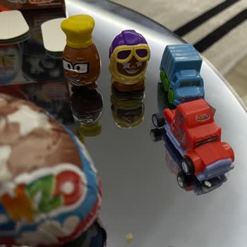 Kinder Joy Oyuncaklarının Hayal Kırıklığı