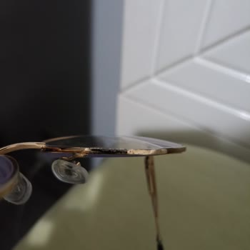 Gözlük Çerçevesinde Kararma Sorunu