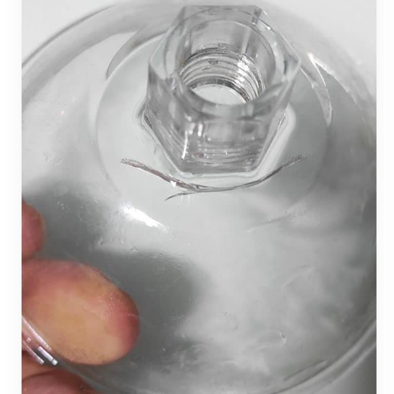 Sinbo Narenciye Sıkacağı Kullanımda Çatladı